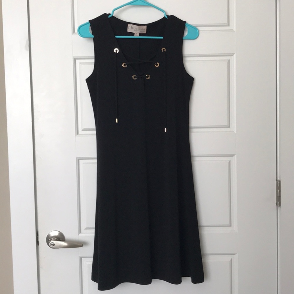 Black sleeveless dress